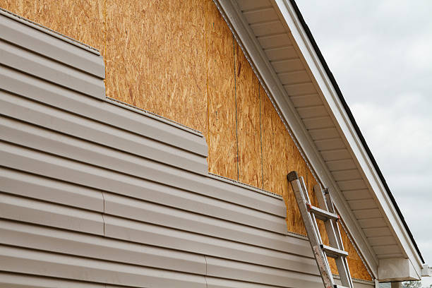 24/7 Emergency Storm Damage Siding Repair experts in Reidsville, GA